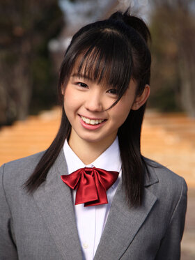 野村静香.jpg