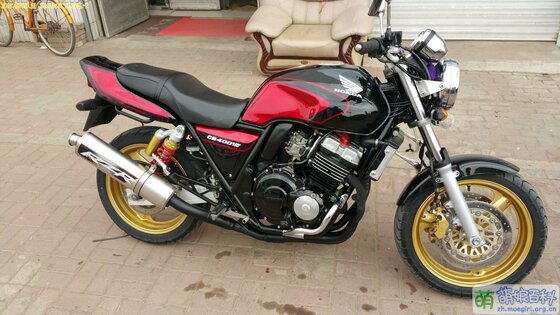 Honda cb400 vtec3