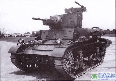 M2A4轻型坦克原型车.jpg