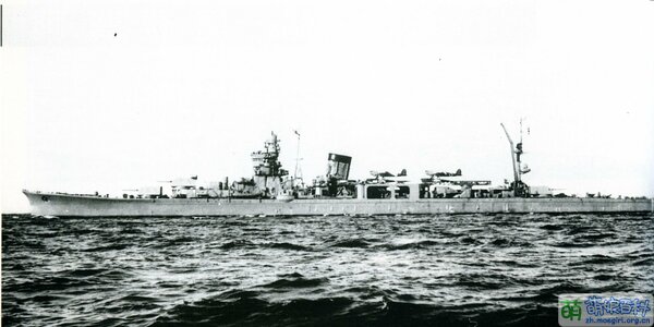 Japanese cruiser Yahagi.jpg