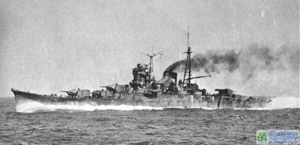 Mogami running trials in 1935.jpg