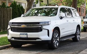 2021 Chevrolet Suburban LT Wikipedia.jpg