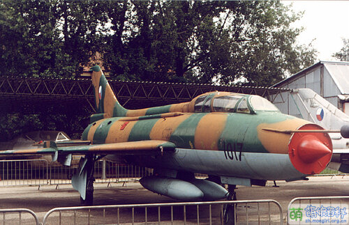 Su-7UMK-1998.jpg