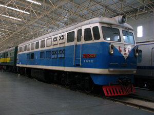 China Railways Dongfanghong3 locomotive.jpg